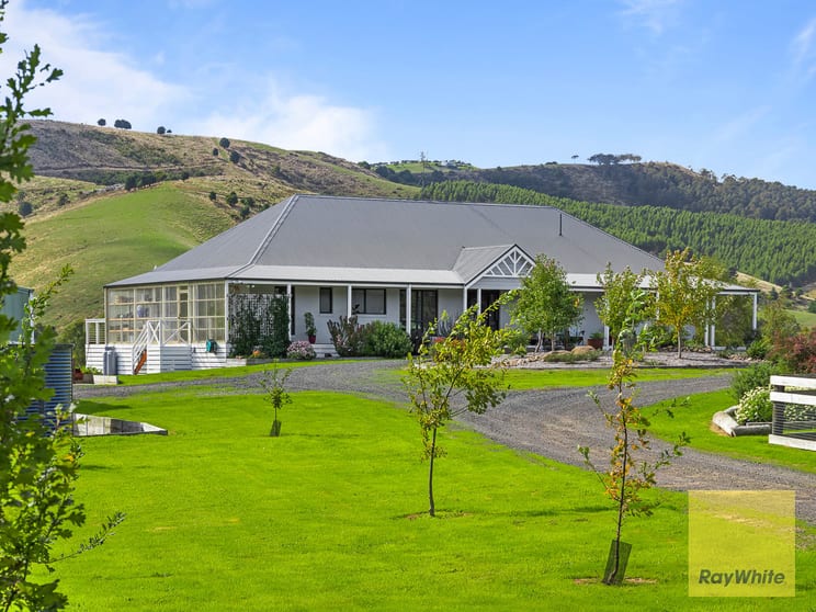 Click to view all images 4095 South Gippsland Highway Foster VIC 3960 - Image 2