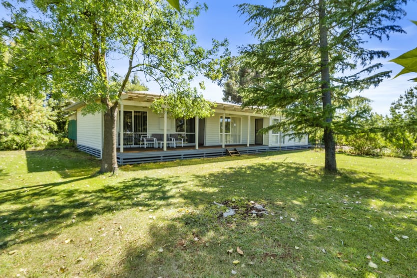 Click to view all images 48 Alpha Drive Invergordon VIC 3636 - Image 2