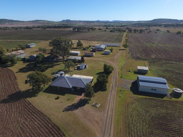 Click to view all images 3 Knight Road Westbrook QLD 4350 - Image 2