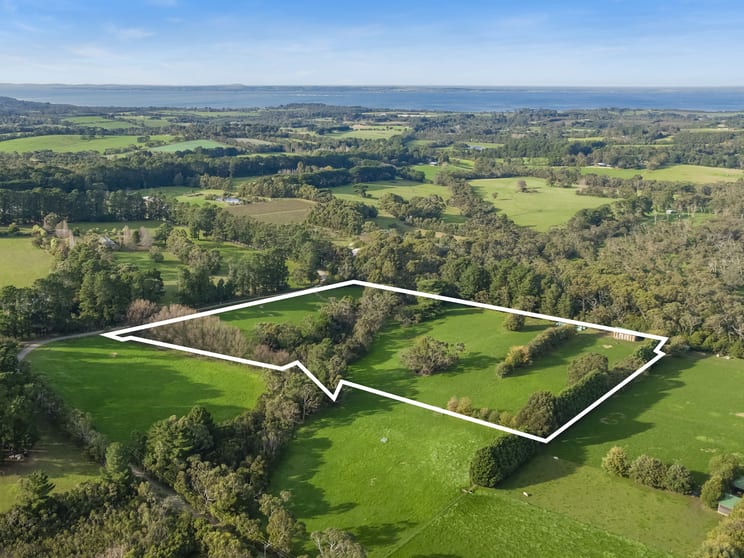 Click to view all images 9 Kentucky Road Merricks North VIC 3926 - Image 2