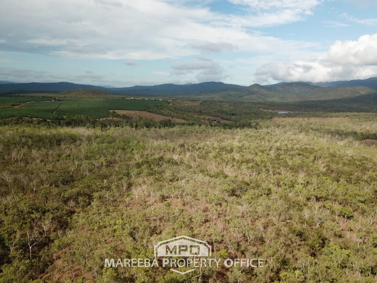 Click to view all images 101 Emerald Falls Road Mareeba QLD 4880 - Image 1