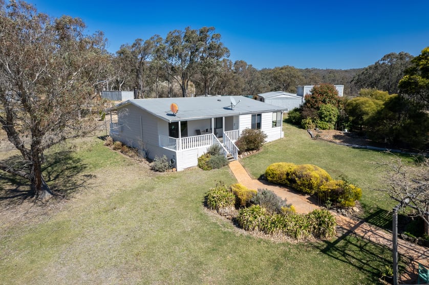 Click to view all images 76 Fettlers Road Goulburn NSW 2580 - Image 1