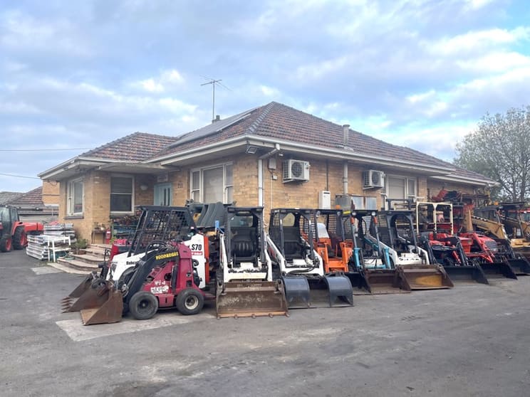 Click to view all images Accessories & Parts business for sale in Brooklyn - Image 1