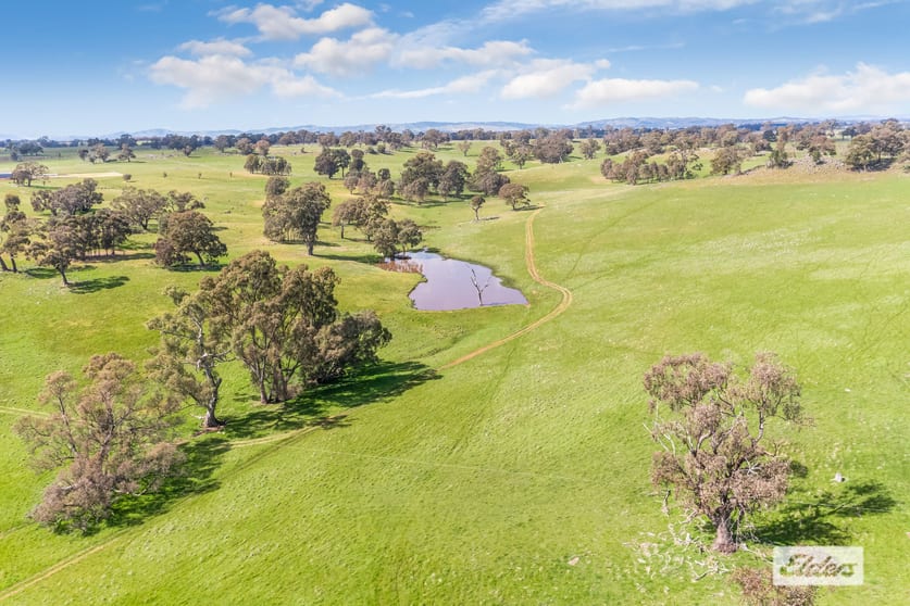 Click to view all images Heathcote-Redesdale Road Mia Mia VIC 3444 - Image 2
