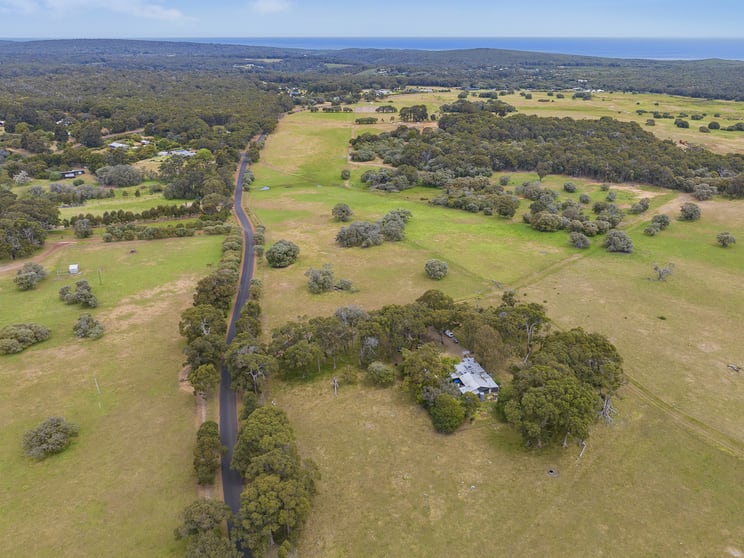 Click to view all images 670 Burnside Road Burnside WA 6285 - Image 1