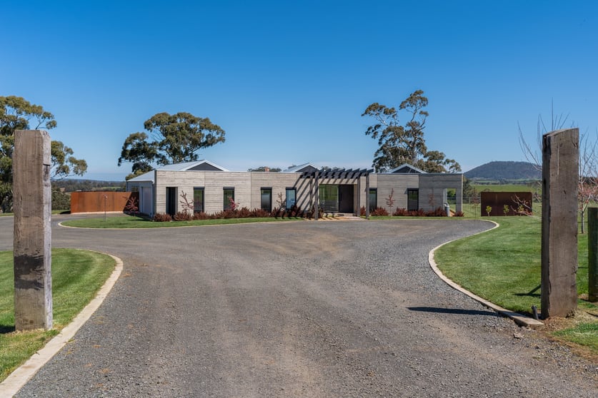 Click to view all images 176 Peerewerrh Road Millbrook VIC 3352 - Image 3