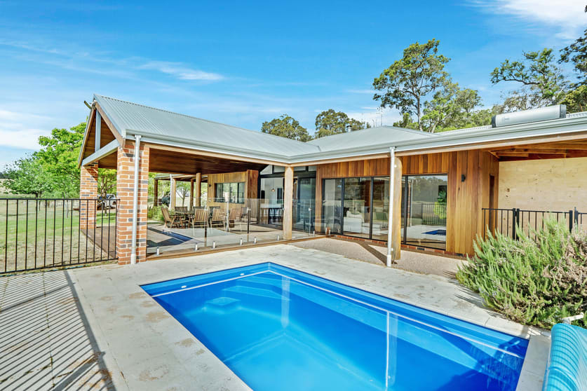 Click to view all images 38 Rangeview Heights Upper Capel WA 6239 - Image 1
