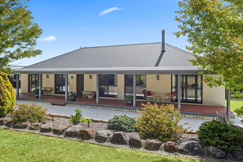Click to view all images 261 Inverary Road Paddys River NSW 2577 - Image 3