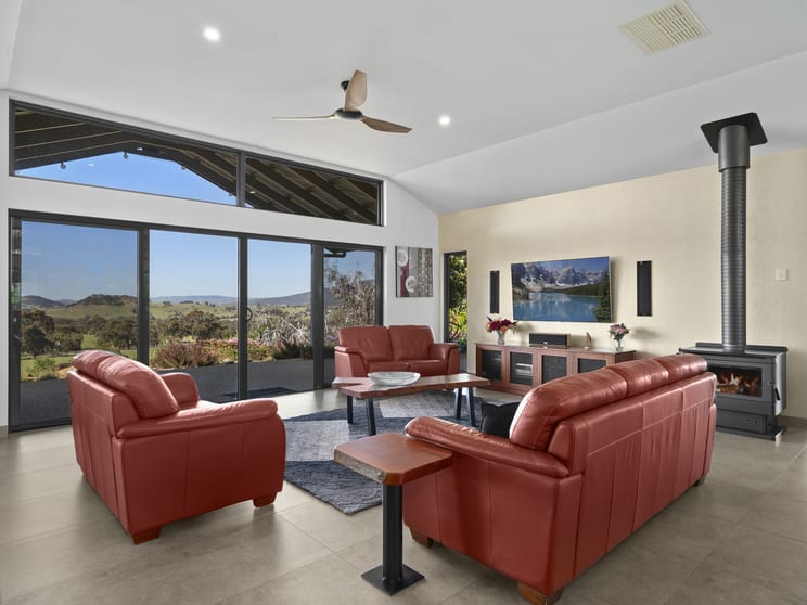 Click to view all images 5 Mt Cecelia Road Euroa VIC 3666 - Image 2
