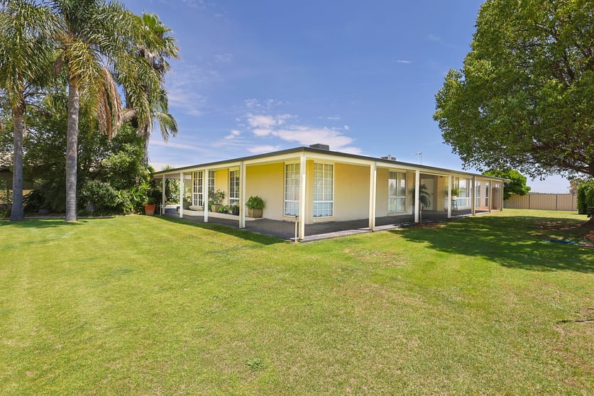 Click to view all images 62 Sculthorpe Road Nangiloc VIC 3494 - Image 3
