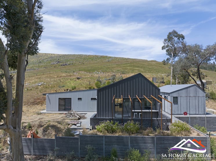 Click to view all images 227 Langley Road Kenton Valley SA 5233 - Image 3