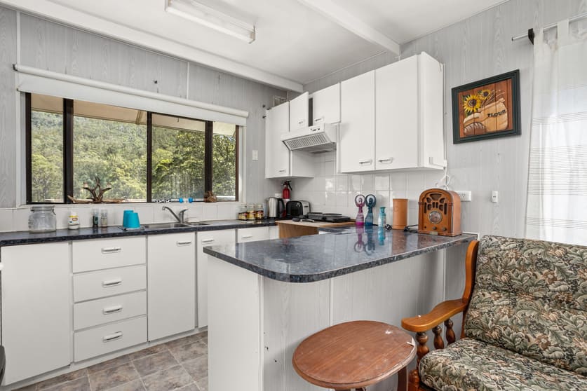 Click to view all images 172 Norwood Lane Mount George NSW 2424 - Image 3