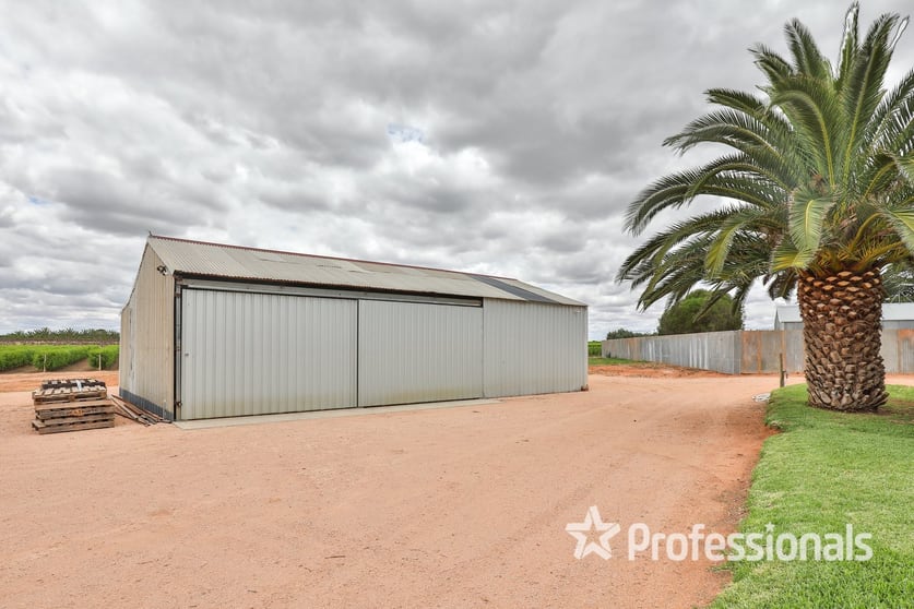 Click to view all images 386 Westcliffs Avenue Cardross VIC 3496 - Image 2