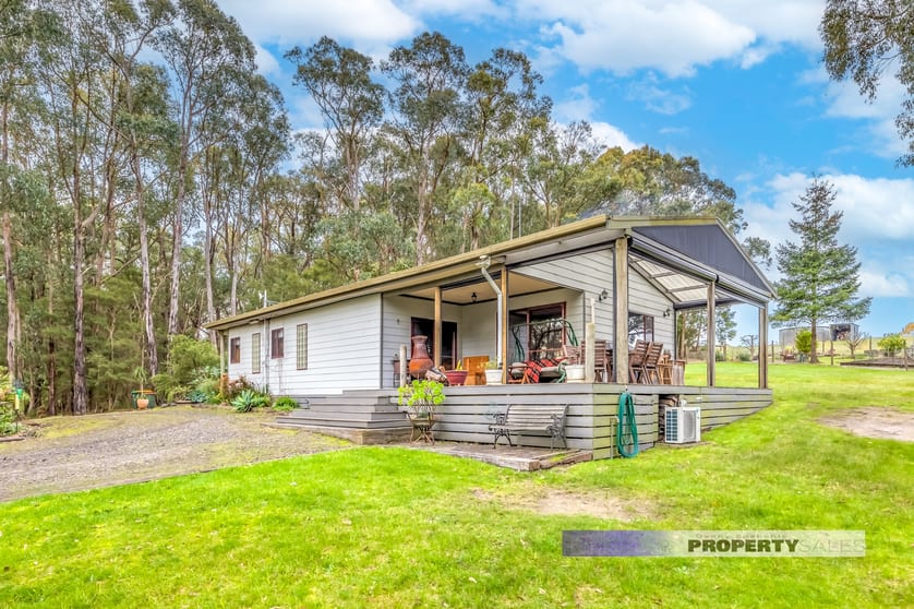 Click to view all images 430 Purvis Road Yallourn North VIC 3825 - Image 1