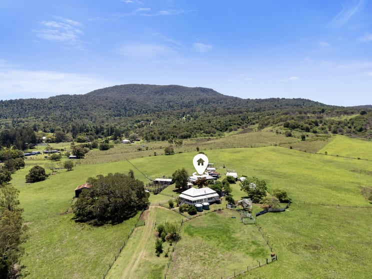 Click to view all images 5 Schubel Rd Frenches Creek QLD 4310 - Image 3