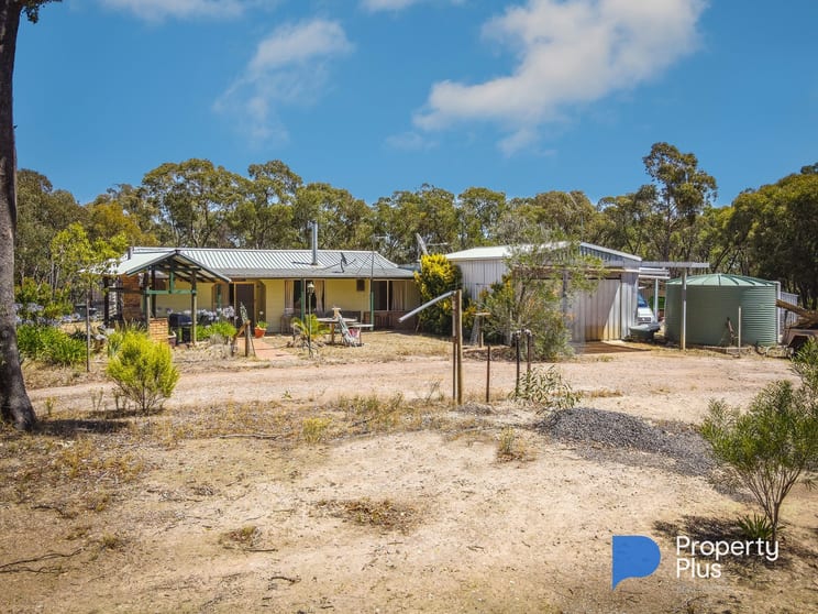 75 Ottreys Scrub Road Walmer VIC 3463 - Image 1
