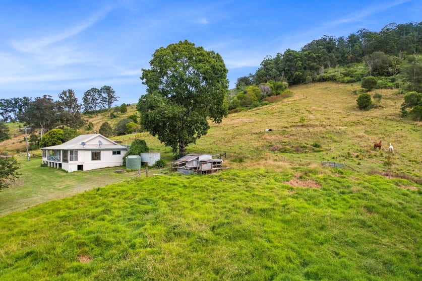 Click to view all images 1893 Comboyne Road Killabakh NSW 2429 - Image 3
