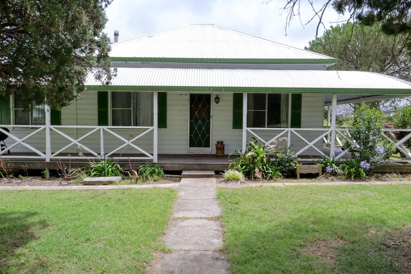 Click to view all images 12436 Bruxner Highway Tenterfield NSW 2372 - Image 3