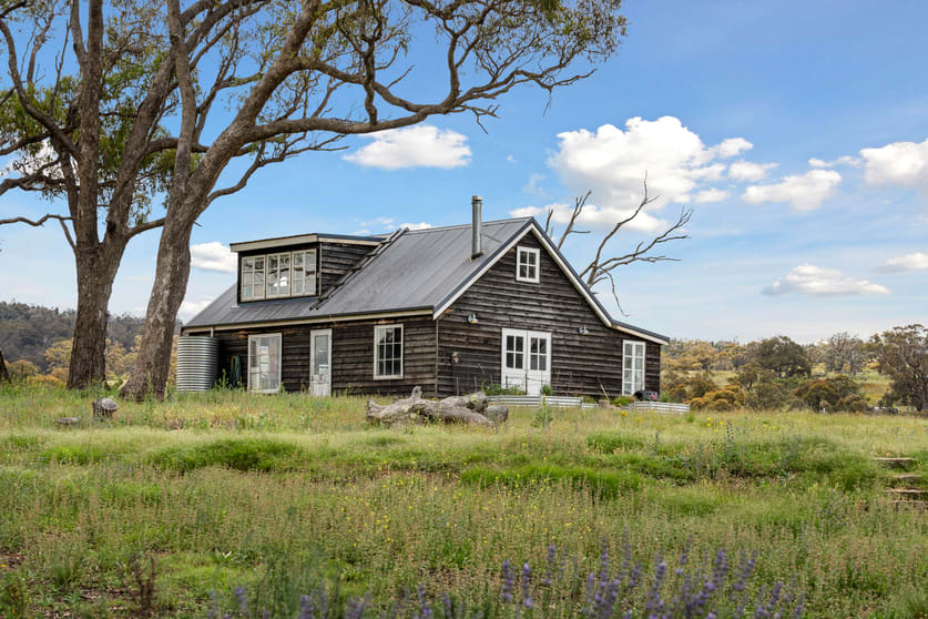 Click to view all images 23 Punt Hill Road Cooma NSW 2630 - Image 3