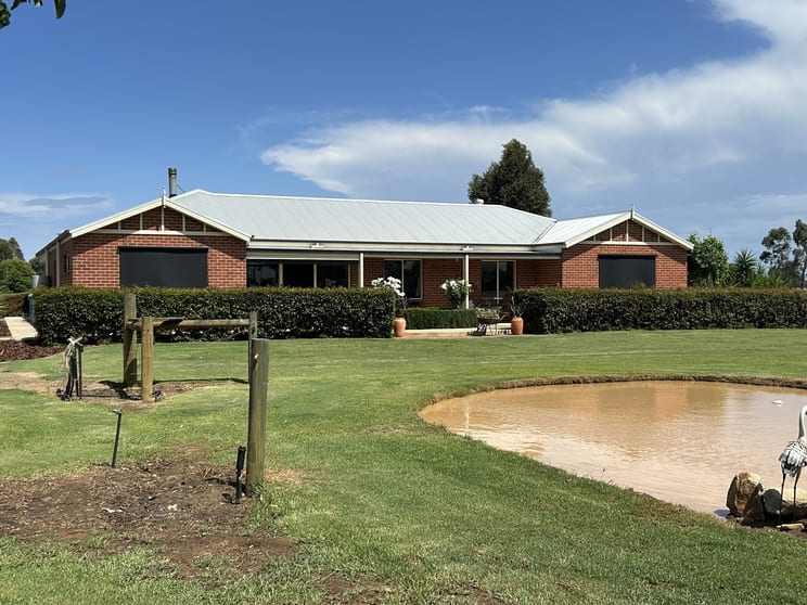 Click to view all images 1758 Shinnicks Road Numurkah VIC 3636 - Image 2