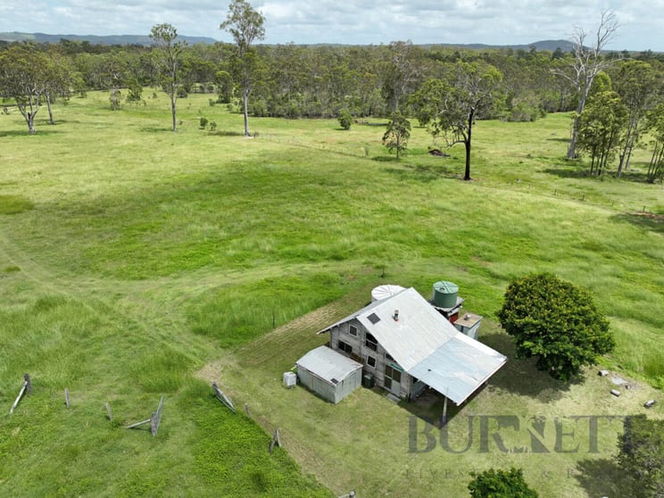 Click to view all images North Aramara QLD 4620 - Image 3