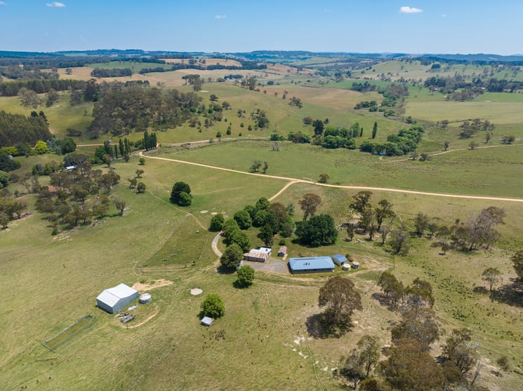 Click to view all images 110 Gingkin Road Oberon NSW 2787 - Image 2