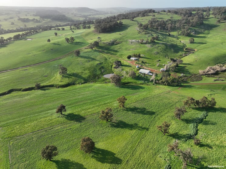 Click to view all images 6252 Harvey-Quindanning Road Lower Hotham WA 6390 - Image 1