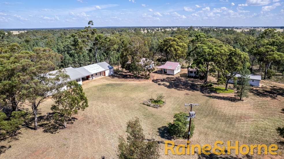 Click to view all images 4541 Castlereagh Highway Gilgandra NSW 2827 - Image 1