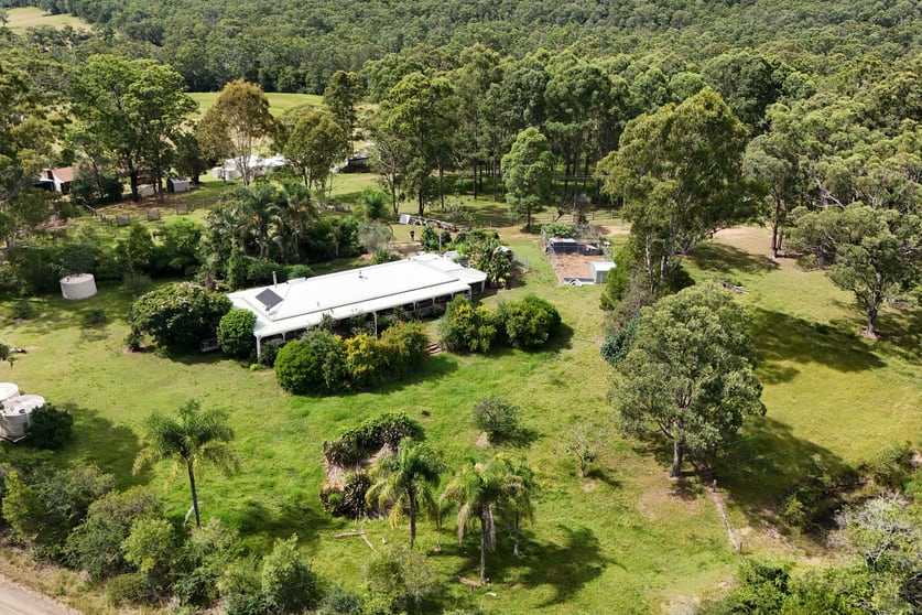 Click to view all images 35 Lantana Road Byabarra NSW 2446 - Image 1