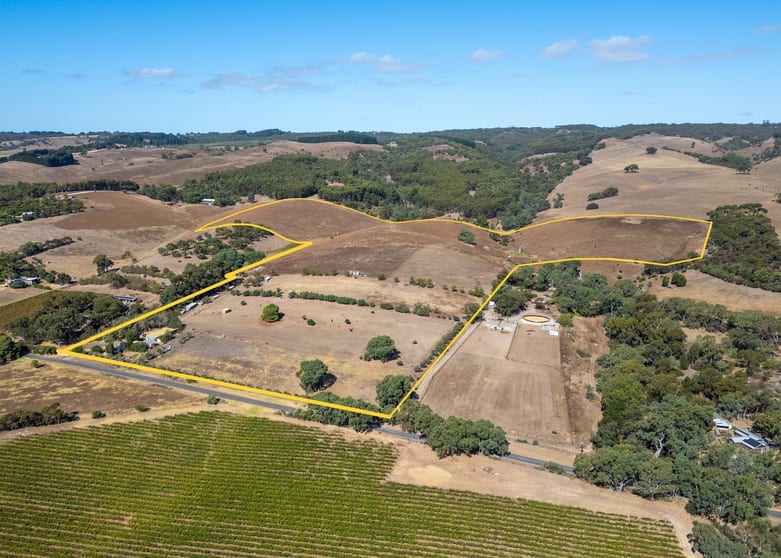 Click to view all images 134 Edwards Road Willunga SA 5172 - Image 2