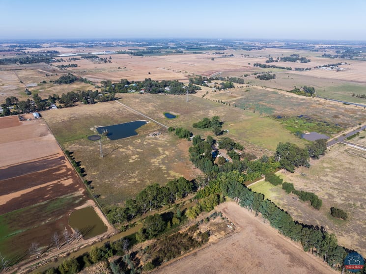 Click to view all images 34 Cornish Road Mooroopna VIC 3629 - Image 3