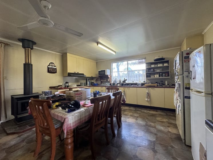 274 Golf Links Road Monto QLD 4630 - Image 3