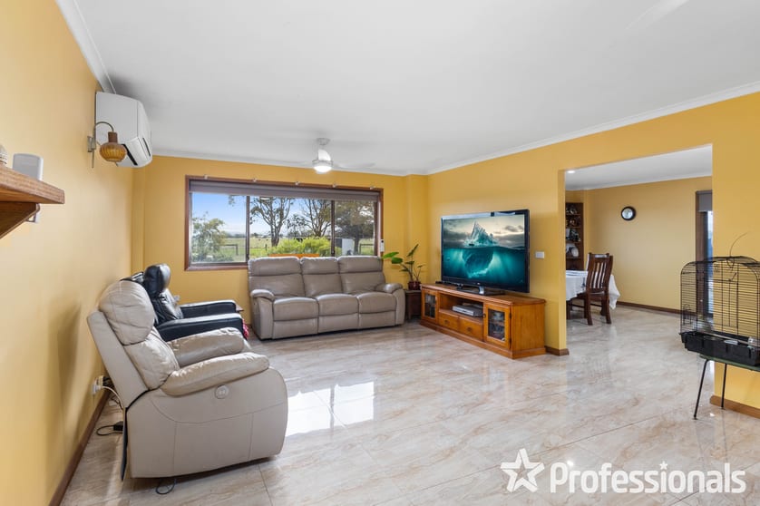 Click to view all images 86 Verlings Lane Yarram VIC 3971 - Image 3