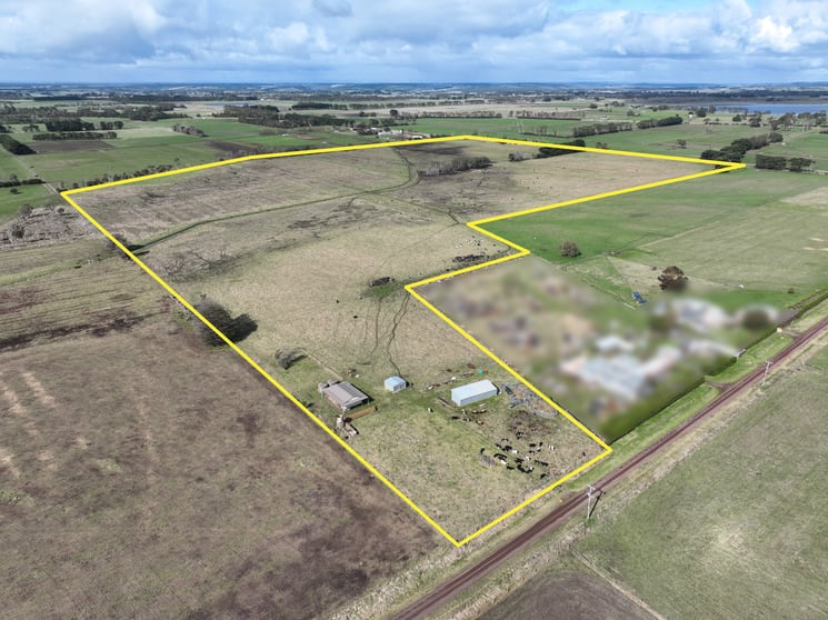 Click to view all images 150 Nelsons Road Elingamite North VIC 3266 - Image 1
