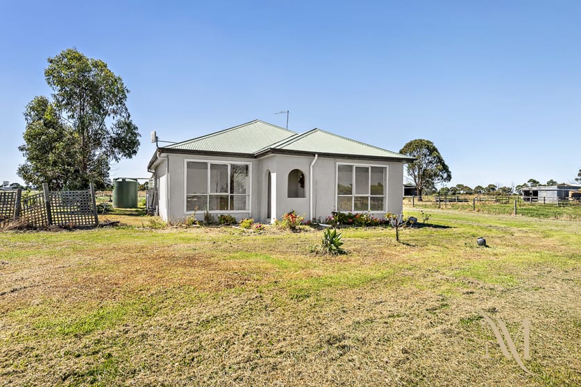 Click to view all images 150 Schools Road Bayles VIC 3981 - Image 1