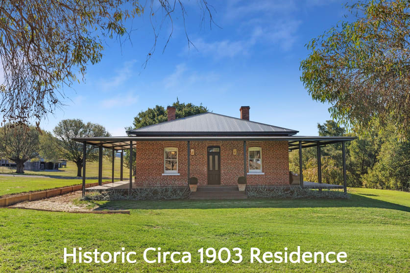 Click to view all images 18 Reno Road Gundagai NSW 2722 - Image 1