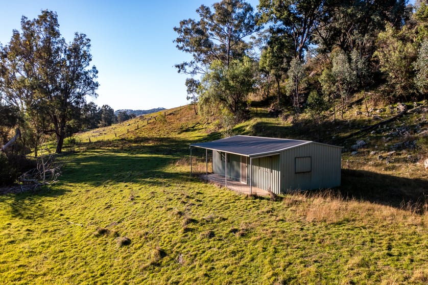 Click to view all images 673 Queens Pinch Rd Mullamuddy NSW 2850 - Image 2