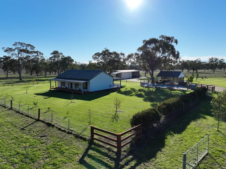 Click to view all images Yarran 1452 Merriwa Road Willow Tree NSW 2339 - Image 3