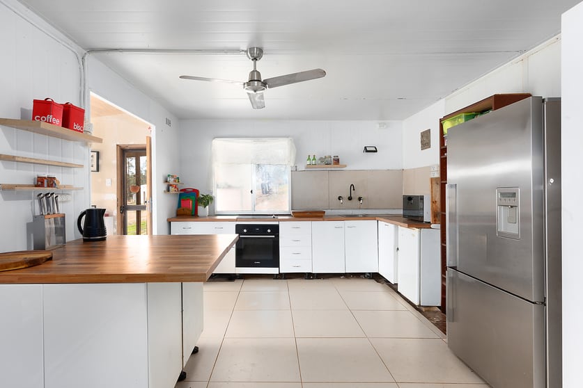 Click to view all images 252 Gardiners Road Gulgong NSW 2852 - Image 2