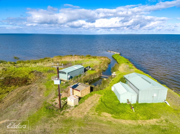 Click to view all images 793 Lake Road Langhorne Creek SA 5255 - Image 3