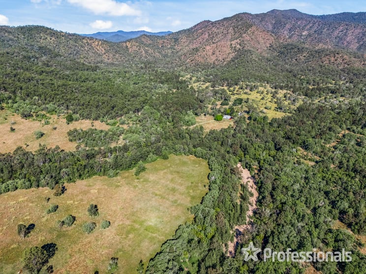 Click to view all images 363 Thornside Road Widgee QLD 4570 - Image 2