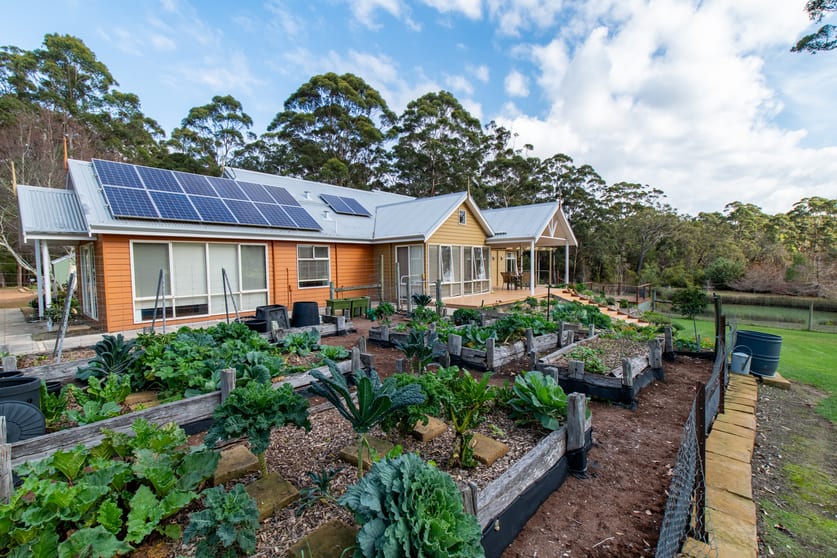 Click to view all images 65 Roberts Road Scotsdale WA 6333 - Image 2