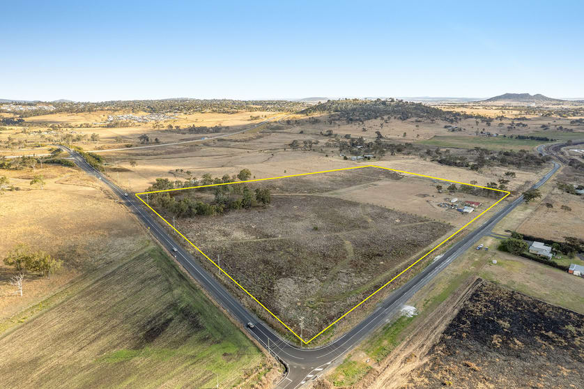 Click to view all images 162 Morris Road Gowrie Junction QLD 4352 - Image 2