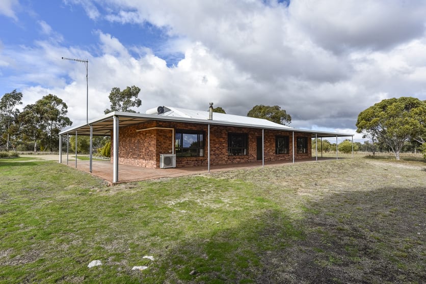 Click to view all images 57 Bob Morton Road Keith SA 5267 - Image 2
