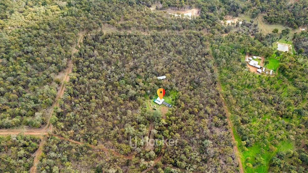 Click to view all images 5200 Collie-Williams Road Palmer WA 6225 - Image 3