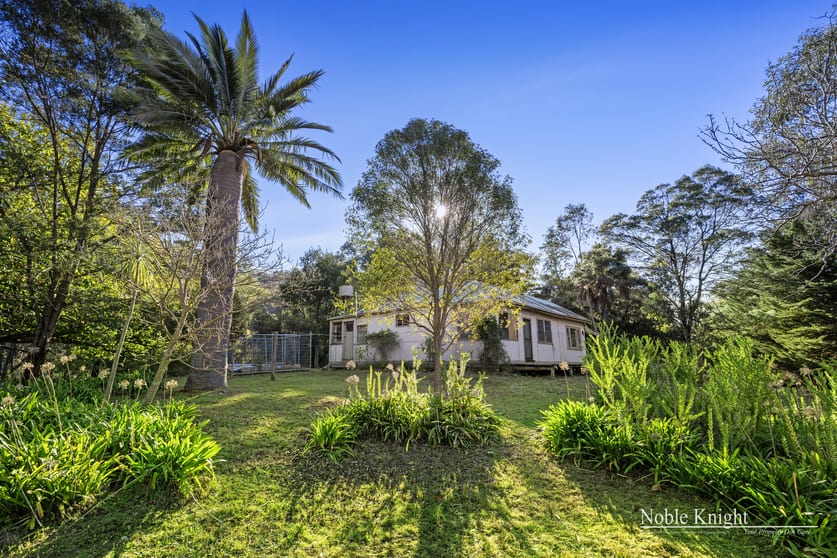 Click to view all images 1963 Eltham- Yarra Glen Road Yarra Glen VIC 3775 - Image 2