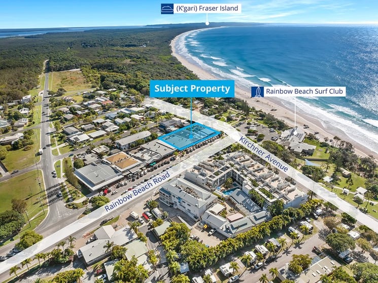 Click to view all images Shop & Retail business for sale in Rainbow Beach - Image 3
