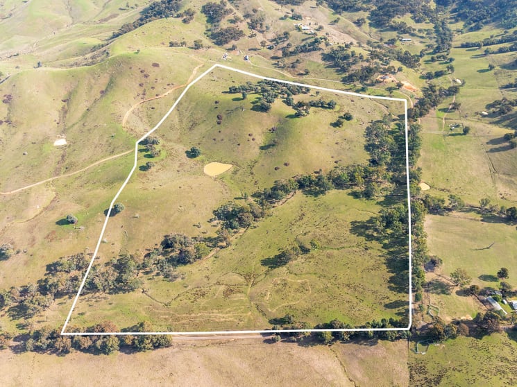 Click to view all images 105 Johnsons Creek Road Maintongoon VIC 3714 - Image 3