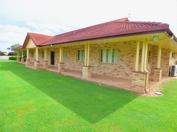 Click to view all images 173 Martin Avenue Mareeba QLD 4880 - Image 1