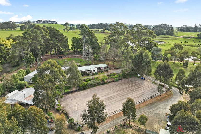 Click to view all images 45 Pincinis Lane Mirboo North VIC 3871 - Image 2